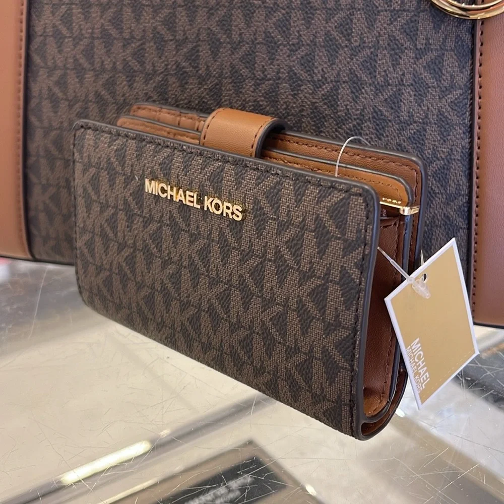 MICHAEL KORS Medium Signature Logo Wallet Brown NWT